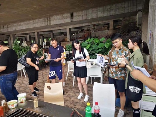 復習“功課”準備抽背.jpg
